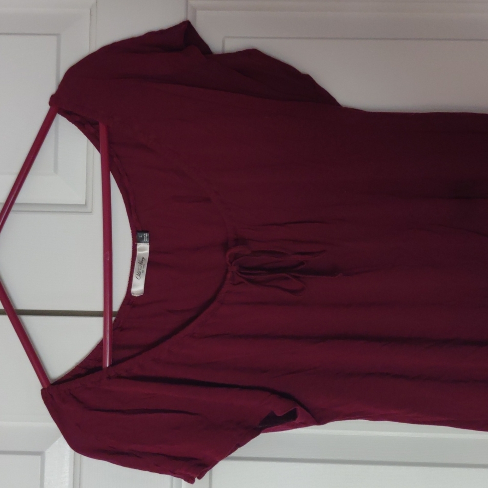 Burgundy Old Navy top large